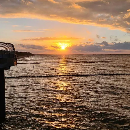 Bernsteinbad-koserow-haus-fuenf-elemente-ferienwohnung-feuer Apartman Koserow