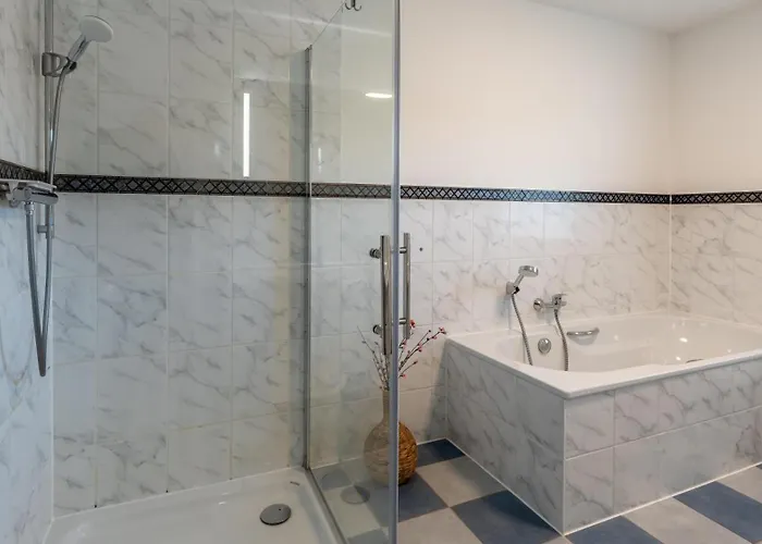 Bernsteinbad-koserow-haus-fuenf-elemente-ferienwohnung-feuer * Koserow